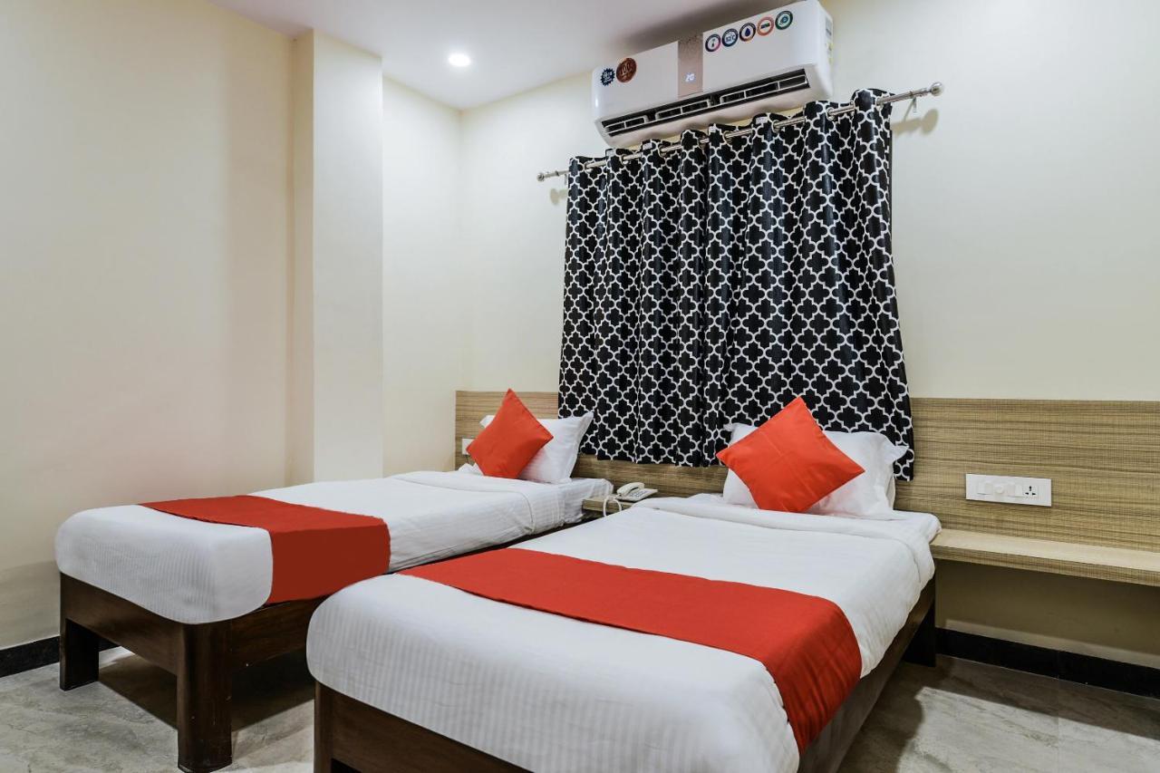 The Elite Inn Visakhapatnam Bagian luar foto