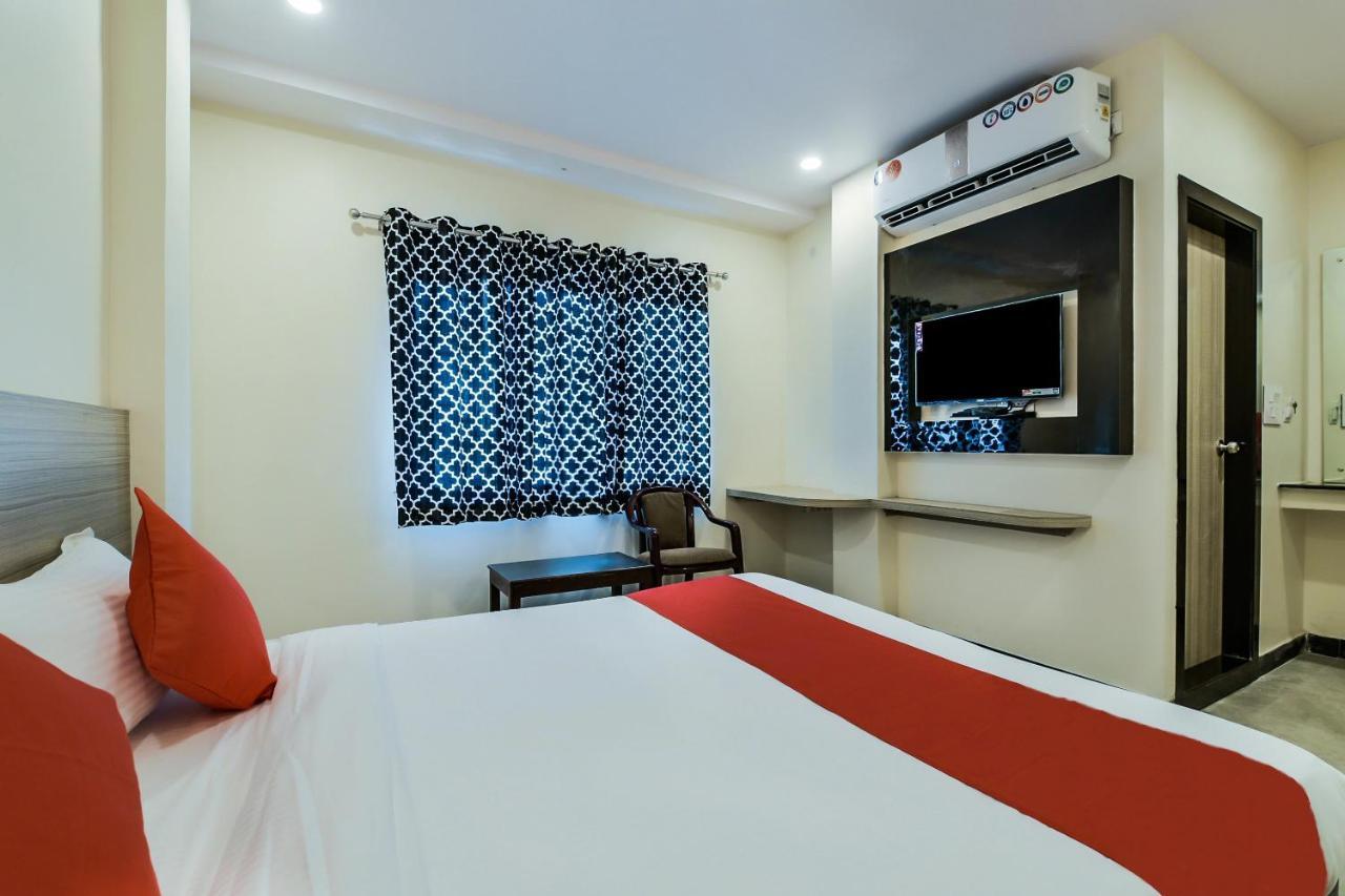 The Elite Inn Visakhapatnam Bagian luar foto