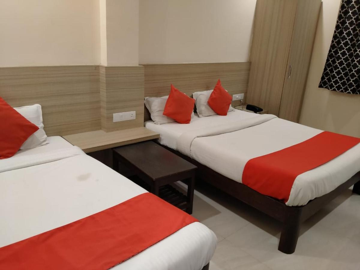 The Elite Inn Visakhapatnam Bagian luar foto